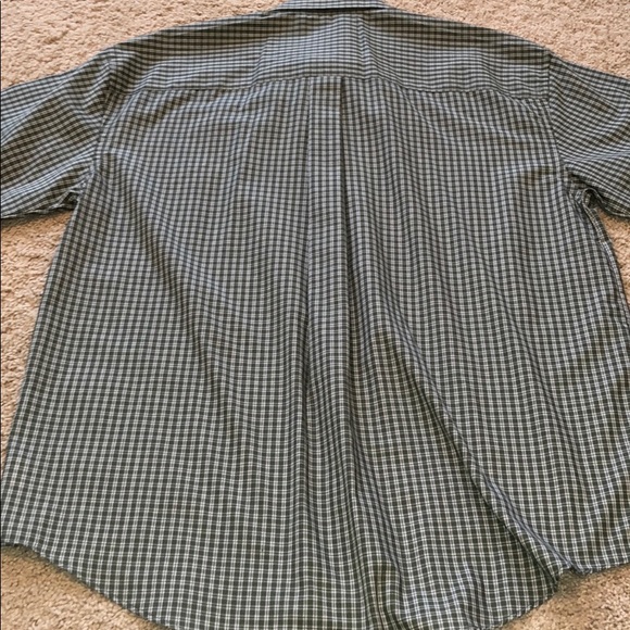 Van Heusen Button down L - Picture 4 of 4